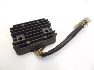 SPANNINGSREGELAAR Kawasaki GPZ 500 1988 - 1994