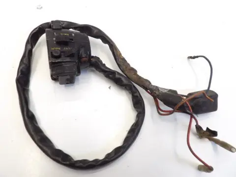 STUURSCHAKELAAR LINKS Kawasaki Z 650 1970 - 2012