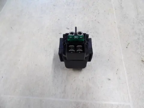 STARTMOTORRELAIS Aprilia Tuono V4 2011 - 2014