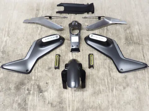 COMPLETE KUIPSET Husqvarna Svartpilen 125 2022 - 2023