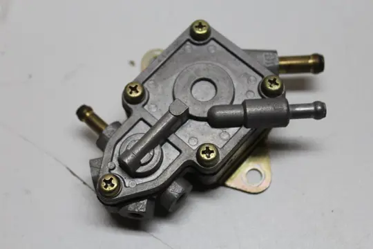 BRANDSTOFPOMP Yamaha YP 250 Majesty 1997 - 1999