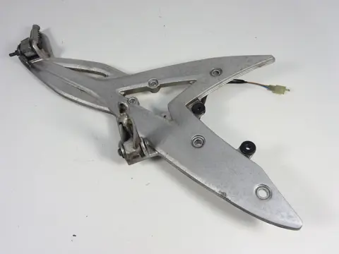 RECHTER SCHETSPLAAT Kawasaki ER 6 2005 - 2008