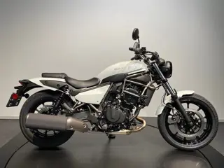 Kawasaki Eliminator 500 (bj 2025)