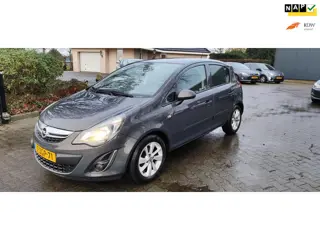 Opel Corsa 1.4-16V Design Edition bj 2015 airco