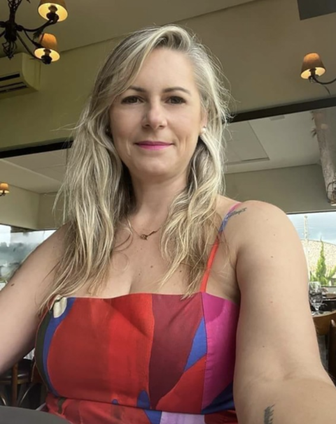 een ondeugende man waar ik samen mee kan genieten,