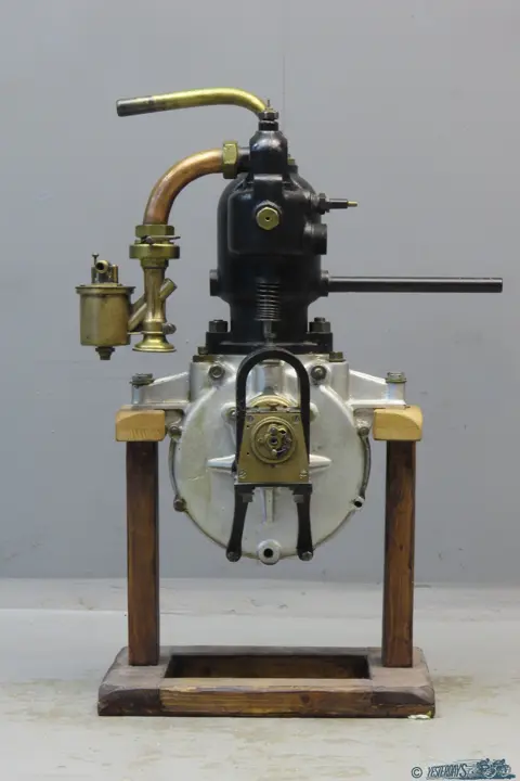 Velox&nbsp; engine ca&nbsp;1904 452cc 1 cyl AIV 3405