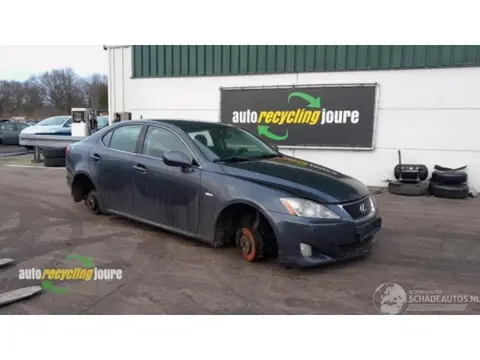 Lexus IS (E2) sedan onderdelen (kleur: 1G0) donorauto