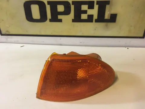 90421895 Knipperlicht links Opel Astra F