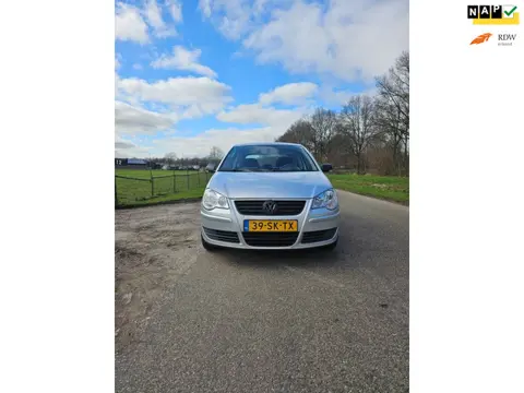 Volkswagen Polo 1.4-16V Trendline