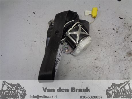Volkswagen Passat 2005-2010 Gordelspanner links voor