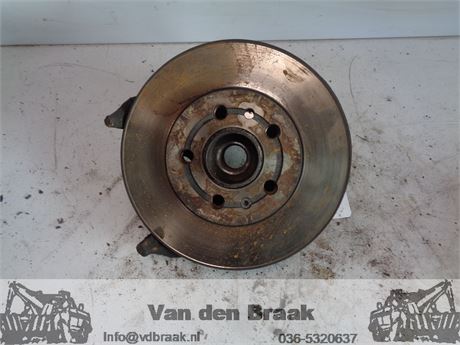 Volkswagen Polo 6R 1.2 TDi 2009-2014 Fusee links voor