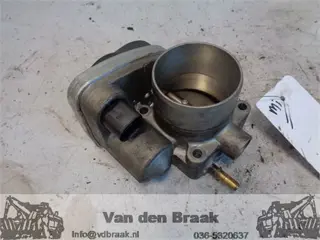 Renault Clio 1.4 16V 2005-2012 Gasklephuis