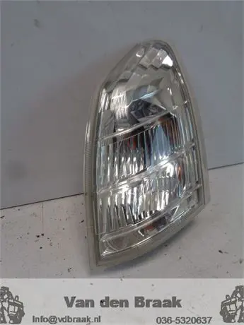 Nissan X-Trail 2001-2007 Knipperlicht links