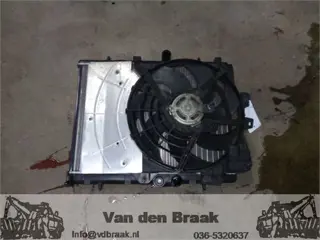 Peugeot 207 SW 1.6 HDiF 2007-2013 Radiateur met koelfan