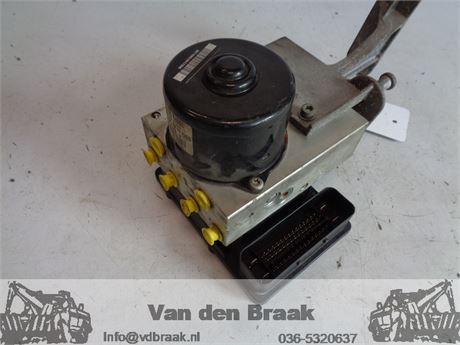 Mercedes Benz C-Klasse 1.8 16V 2000-2007 ABS Pomp