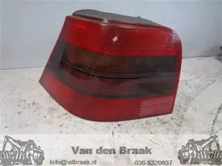 Volkswagen Golf 3/5 deurs 1997-2003 Achterlicht links smoke