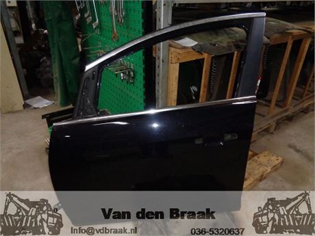 Opel Astra 5drs Hatchback 2009-2015 Portier links voor