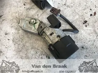 Citroen C3 2010-2016 Kontaktslot