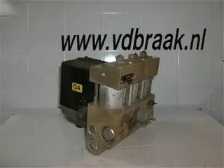 Opel Calibra 1990-1998 0265206000 A.B.S pomp