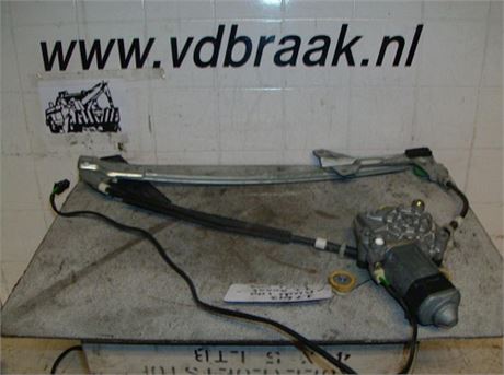 Audi 100 Avant 1991-1994 Elec. raammechaniek links voor