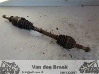 Renault Clio 1.4 16V 2005-2009 Aandrijfas links