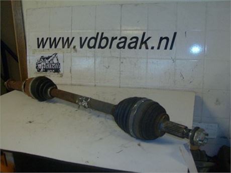 Renault Clio 1.2 16V 2009-2012 Aandrijfas rechts voor