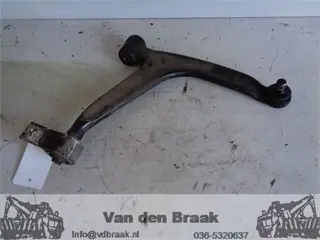 Peugeot Partner 1.6 HDi 2002-2008 Draagarm rechts voor