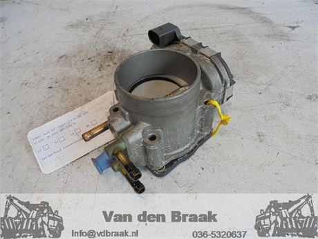 Audi A4 2.4 V6 30V 2001-2005 Gasklephuis