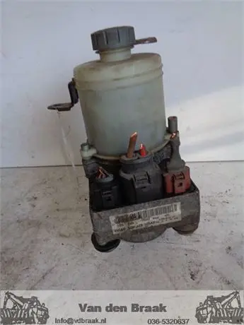 Volkswagen Polo 1.4 16V 2001-2005 Electrische stuurpomp