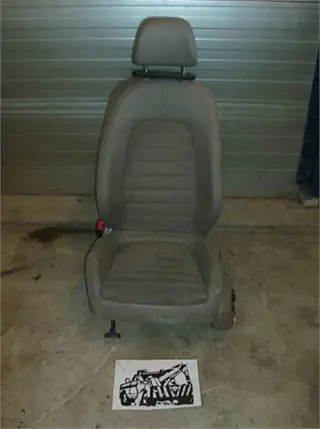 Volkswagen Passat 2005-2010 Bestuurdersstoel