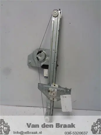 Peugeot Partner 2008-2015 Raammechaniek links electrisch