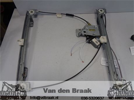 Renault Kangoo 2007-2013 Raammechaniek rechts electrisch