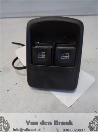 Renault Trafic 2014-2019 Raamschakelaar links voor