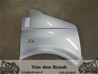 Volkswagen Transporter 2003-2015 Scherm rechts voor