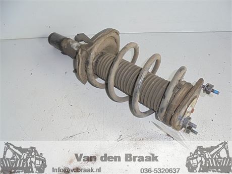 Volvo V40 2012-2020 Schokbreker links voorzijde