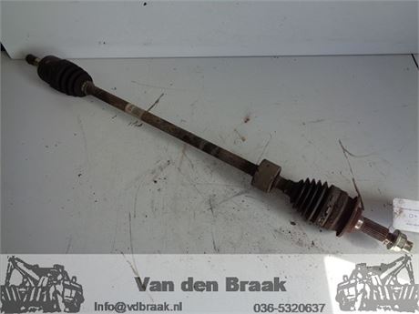 Suzuki Swift 1.3 2005-2010 Aandrijfas rechts voor