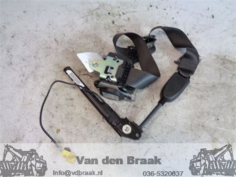 Opel Astra 5drs Hatchback 2009-2015 Gordelspanner links voor