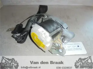 Hyundai i30 CW 2008-2012 Gordelspanner links voor