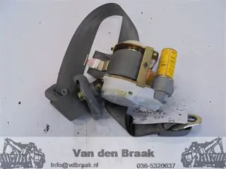 Hyundai Santa Fe 2000-2004 Gordelspanner links voor