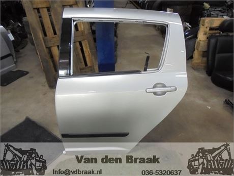 Suzuki Swift 5 drs 2005-2010 Deur kinks achter