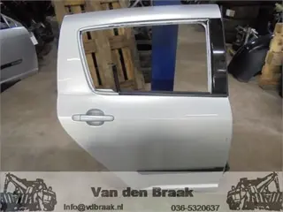 Suzuki Swift 5 drs 2005-2010 Deur rechts achter