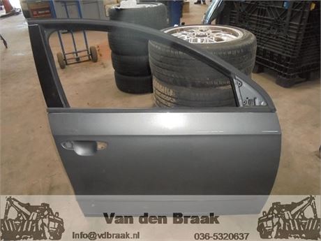 Volkswagen Passat Variant 2005-2010 Portier rechts voor