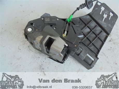 Ford Fiesta 5 drs 2008-2017 Deurslot linksachter