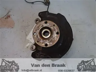 Suzuki Swift 1.5 2005-2010 Fusee links voor