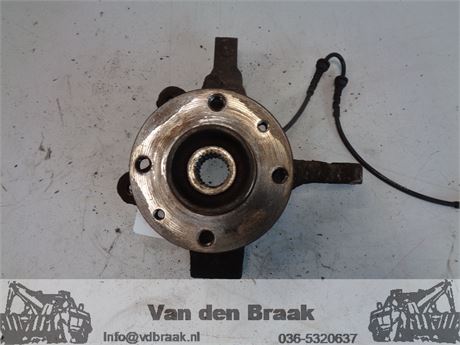 Dacia Sandero 2008-2016 Fusee links voor