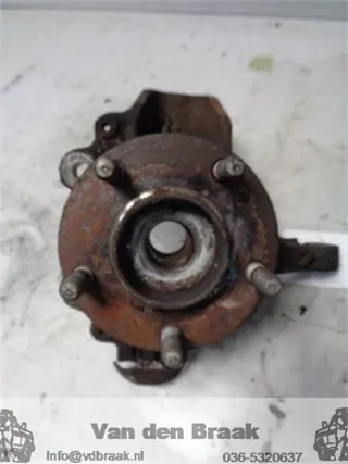 Ford Focus 1.8 16V 2004-2008 Fusee links voor