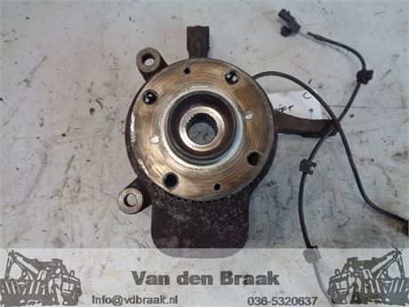 Suzuki Swift 1.2 16V 2010-2017 Fusee links voor