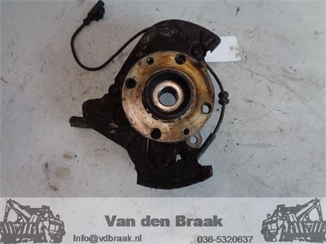 Fiat Panda 1.2 2003-2011 Fusee rechts voor