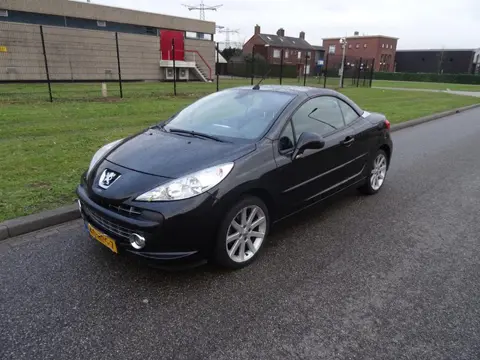 Peugeot 207 CC 1.6 VTi Roland Garros