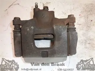 Toyota iQ 2009-2014 Remklauw rechts voorzijde